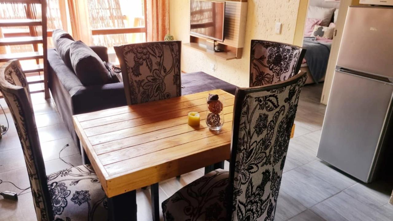Merry Monte Casino Lodge House In Fourways Sandton Dış mekan fotoğraf
